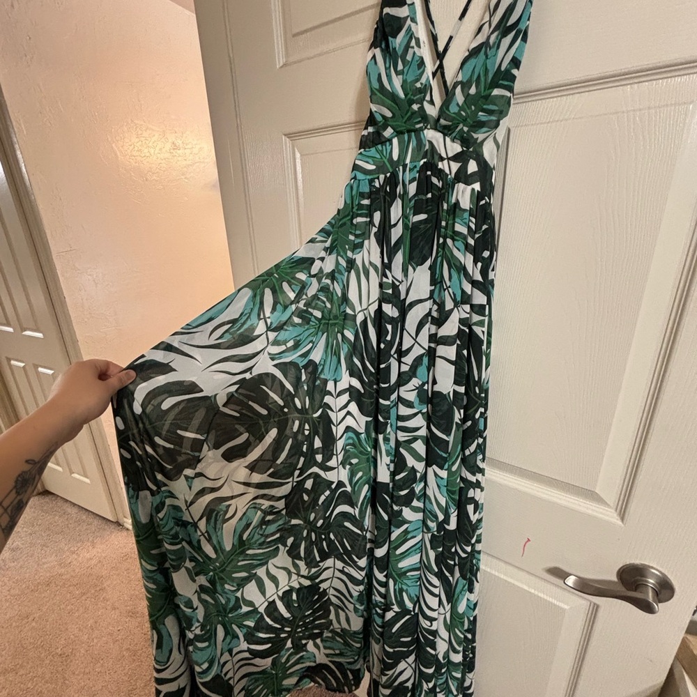 Tropical Leaf Print Maxi Dress with low back
